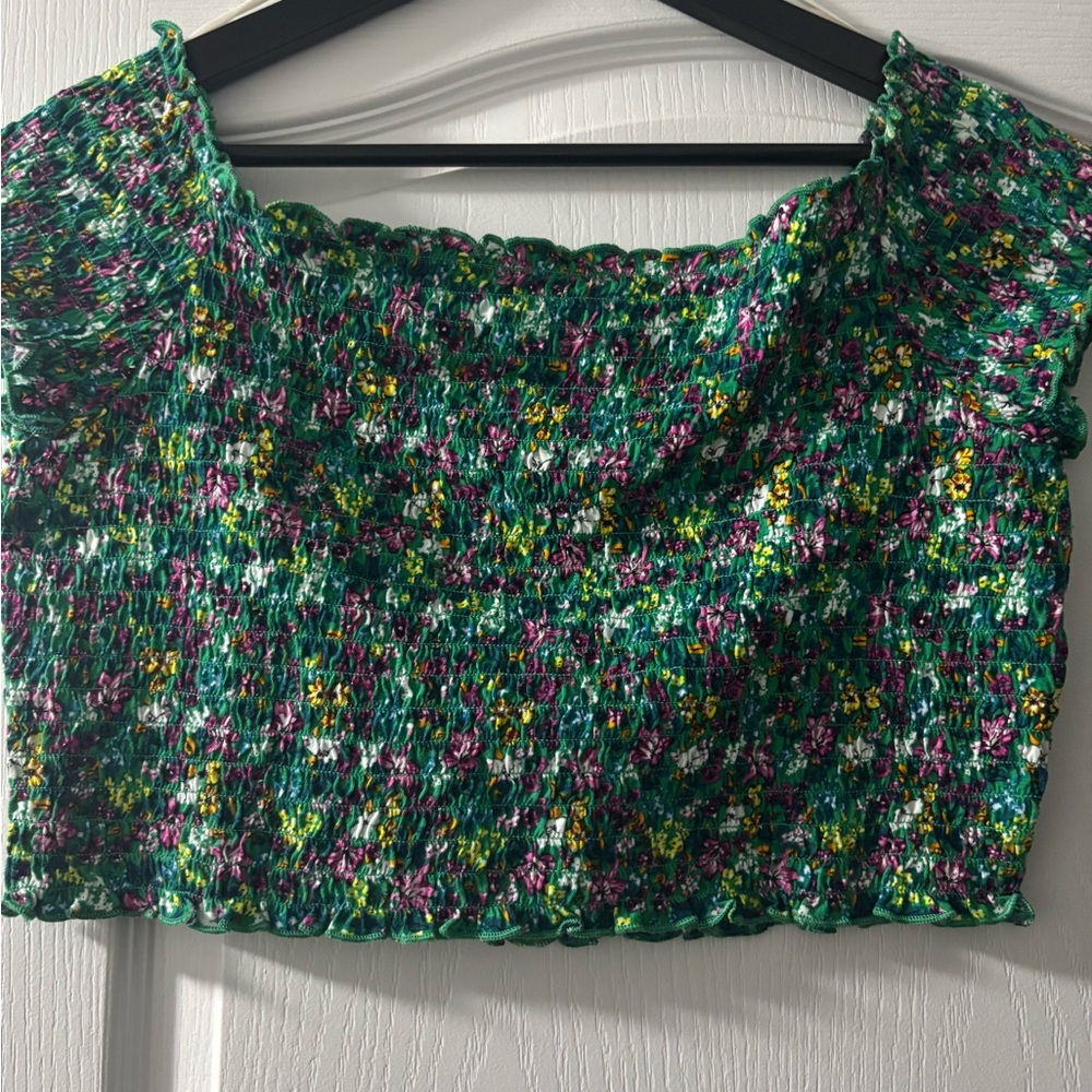 Divided Floral Green Popcorn Crop Top